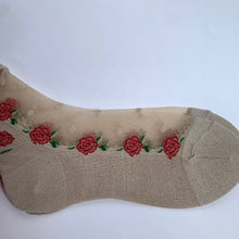 画像をギャラリービューアに読み込む, シースルーハイゲージソックス 薔薇柄(ベージュ)